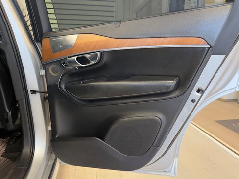 Used 2018 Volvo XC90 T6 Inscription w/ Convenience Package image 28