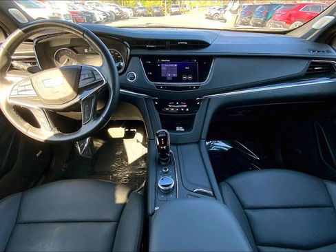 Used 2023 Cadillac XT5 Premium Luxury image 15