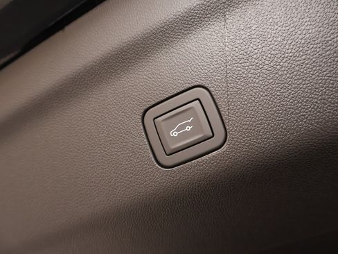 New 2026 Chevrolet Tahoe High Country AWD/4WD image 30