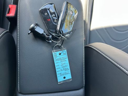 New 2026 Volkswagen Tiguan SE R-Line image 65