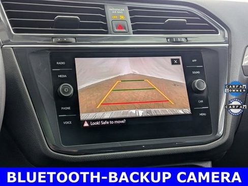 Used 2022 Volkswagen Tiguan SE image 35