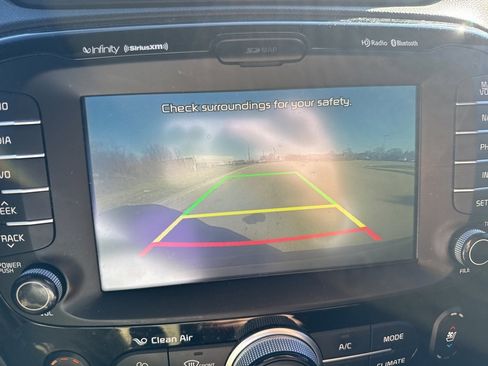 Used 2015 Kia Soul + w/ Primo Package image 11