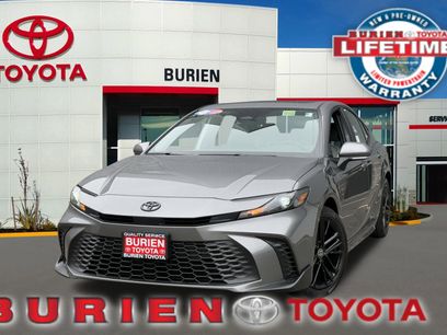 New 2025 Toyota Camry SE w/ Convenience Package
