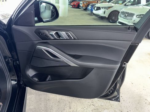 Used 2022 BMW X6 xDrive40i w/ M Sport Package AWD/4WD image 9