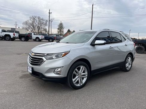 Used 2021 Chevrolet Equinox Premier AWD/4WD image 3