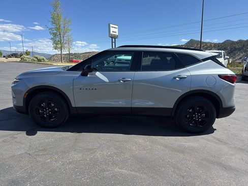 Used 2025 Chevrolet Blazer LT w/ Midnight/Sport Edition AWD/4WD image 4