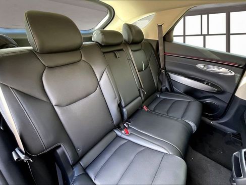 New 2026 Genesis GV70 2.5T Select image 8