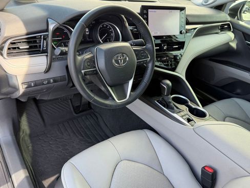 Certified 2022 Toyota Camry XLE image 4
