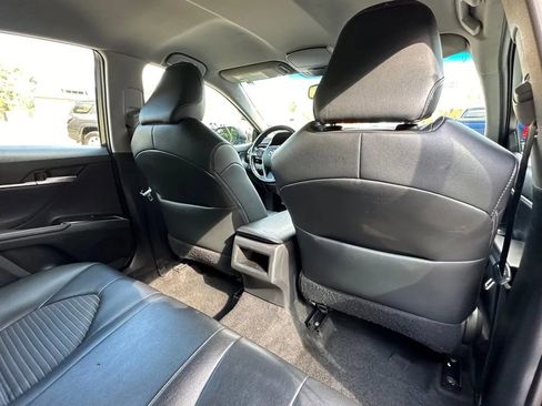 Used 2018 Toyota Camry SE w/ Convenience Package image 30