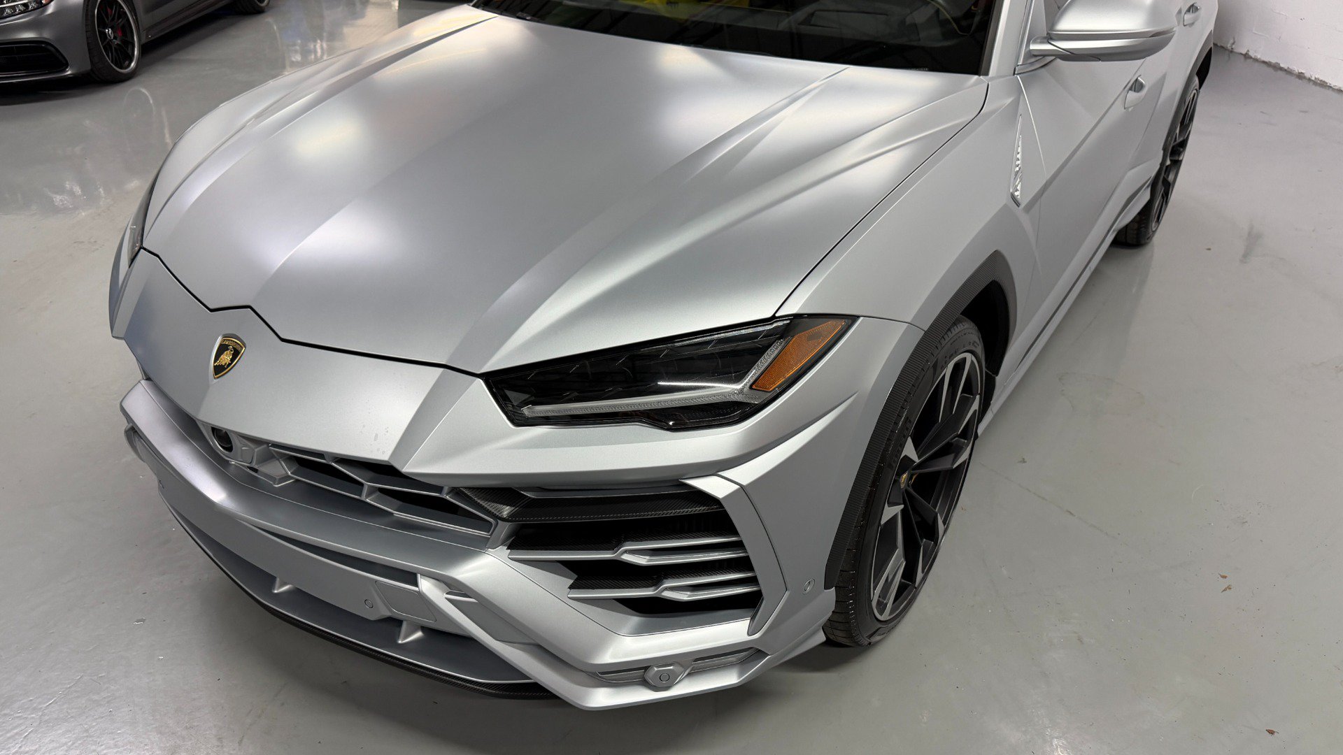 Used 2022 Lamborghini Urus AWD/4WD image 28