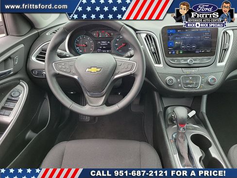 Used 2025 Chevrolet Malibu RS FWD image 5