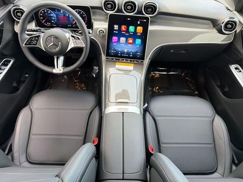 New 2026 Mercedes-Benz GLC 300 4MATIC image 17