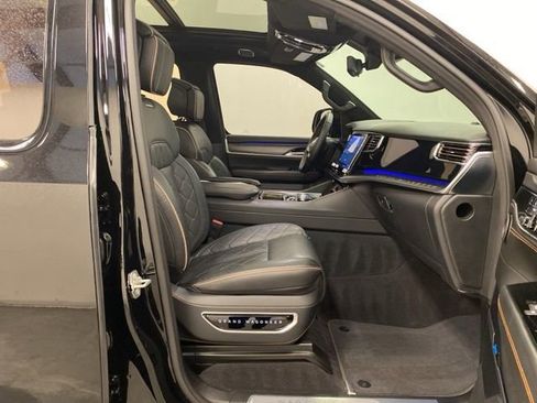 Used 2024 Jeep Grand Wagoneer Series III w/ Quick Order Packagew 28T image 29