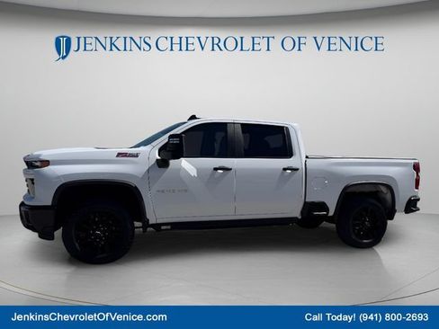 Used 2025 Chevrolet Silverado 2500 Custom w/ Custom Value Package AWD/4WD image 10