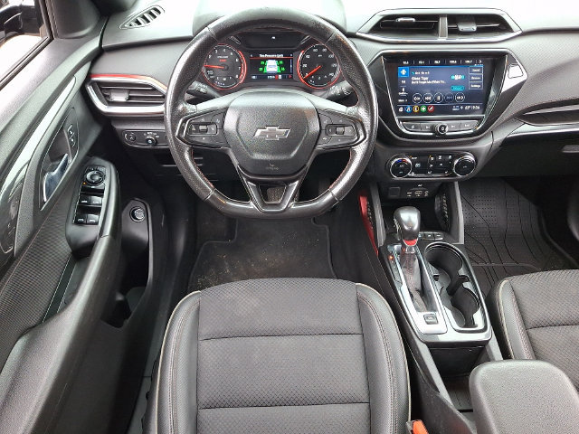 Used 2021 Chevrolet TrailBlazer RS w/ Sun and Liftgate Package AWD/4WD image 3