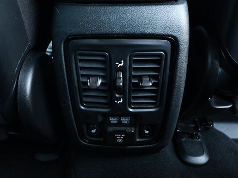 Certified 2024 Dodge Durango GT AWD/4WD image 32