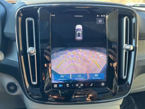 Certified 2023 Volvo XC40 B5 Plus w/ Climate Package image 33