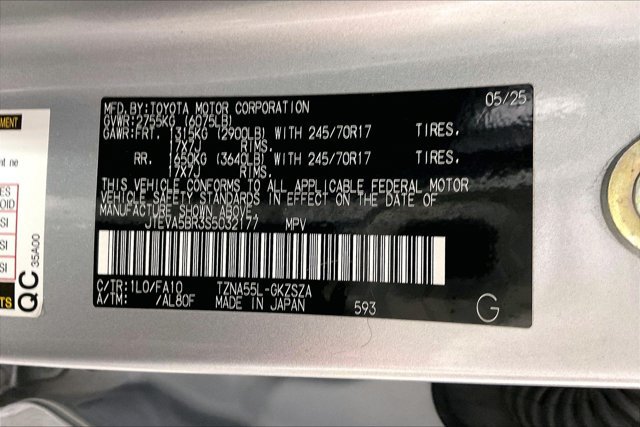 Certified 2025 Toyota 4Runner SR5 AWD/4WD image 44
