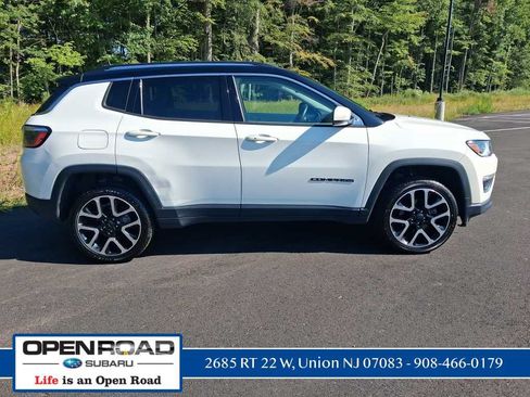 Used 2018 Jeep Compass Limited AWD/4WD image 2