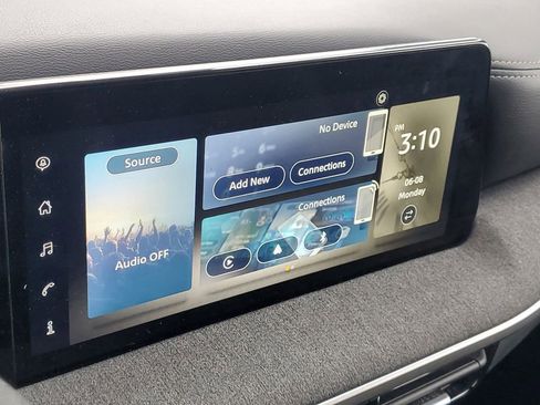 Used 2025 Nissan Kicks SV FWD image 24