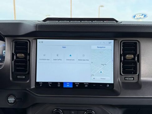 Used 2025 Ford Bronco Badlands image 26