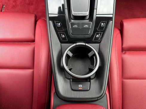 Certified 2025 Porsche 911 Targa 4 GTS AWD/4WD image 29