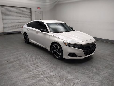 Used 2022 Honda Accord Sport image 11