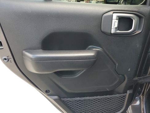 Used 2020 Jeep Wrangler Unlimited Sport image 29