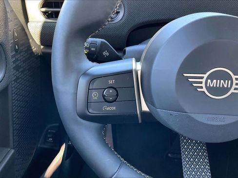 Certified 2025 MINI Cooper S image 25