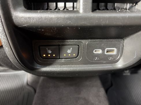 Certified 2023 Cadillac XT4 Sport AWD/4WD image 18