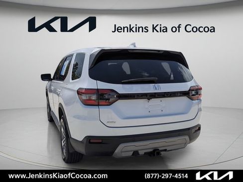 Used 2023 Honda Pilot EX-L image 7