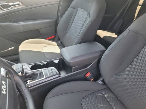 New 2026 Kia Sportage LX w/ LX Convenience Package image 18