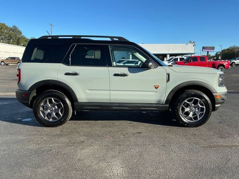 Used 2024 Ford Bronco Sport Badlands image 8