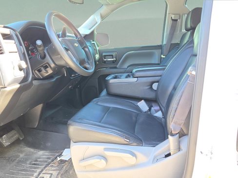 Used 2017 Chevrolet Silverado 1500 W/T w/ Trailering Package RWD image 9
