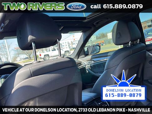 Used 2018 BMW 530i xDrive w/ Premium Package image 34