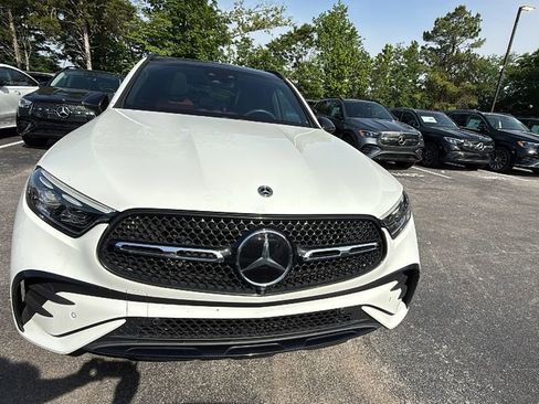 Certified 2023 Mercedes-Benz GLC 300 image 9