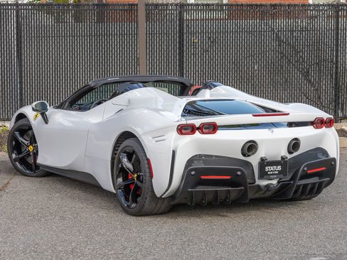 Used 2025 Ferrari SF90 Spider AWD/4WD image 44
