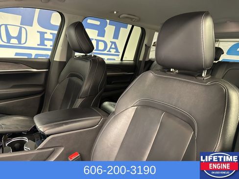 Used 2022 Jeep Grand Cherokee Limited image 27