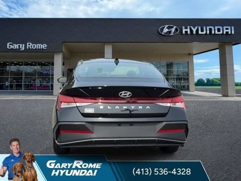 Certified 2026 Hyundai Elantra Sport FWD image 7