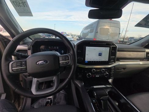 Used 2025 Ford F150 Lariat w/ Equipment Group 501A Mid image 7