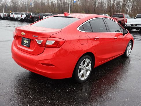Used 2017 Chevrolet Cruze Premier image 33