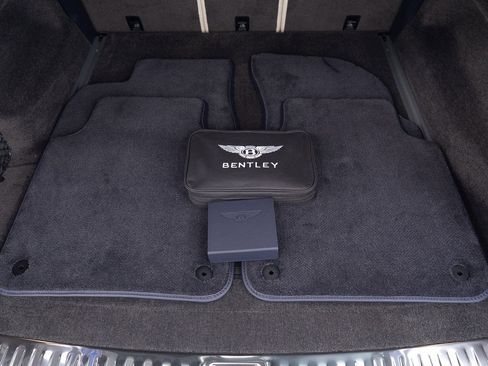 New 2025 Bentley Bentayga Extended Wheelbase image 43