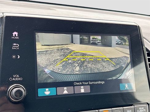 Used 2024 Honda Odyssey EX-L image 13