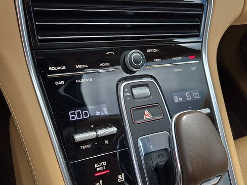 Used 2020 Porsche Panamera 4S AWD/4WD image 17