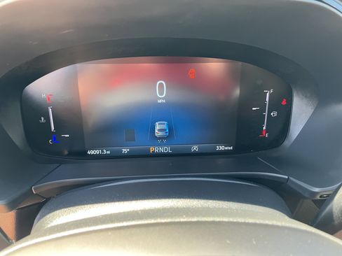 Used 2025 Ford Escape ST-Line w/ Tech Pack #1 AWD/4WD image 9