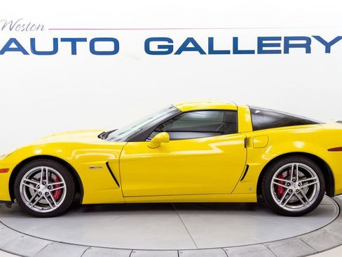 Used 2007 Chevrolet Corvette Z06 w/ Preferred Equipment Group image 2
