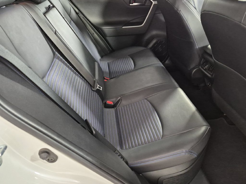 Used 2019 Toyota RAV4 XSE AWD/4WD image 28