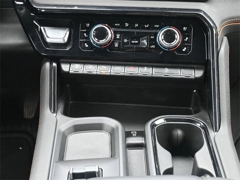 Used 2024 GMC Sierra 2500 AT4 w/ AT4 Premium Plus Package image 25