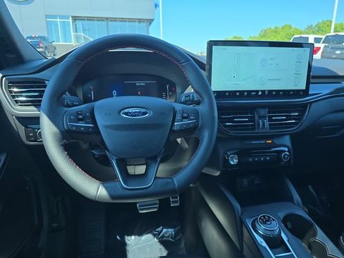 Certified 2024 Ford Escape ST-Line w/ Tech Pack #1 AWD/4WD image 18