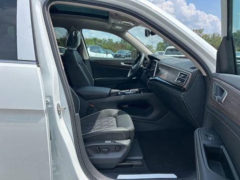 New 2026 Volkswagen Atlas SEL Premium R-Line AWD/4WD image 42
